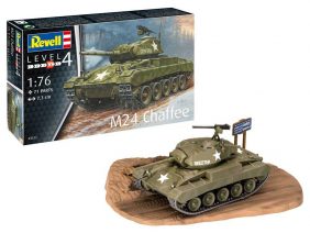 Американский легкий танк M24 Chaffee-фото1