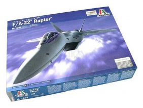 Американский истребитель Lockheed Martin F-22 Raptor (1:72)-фото1