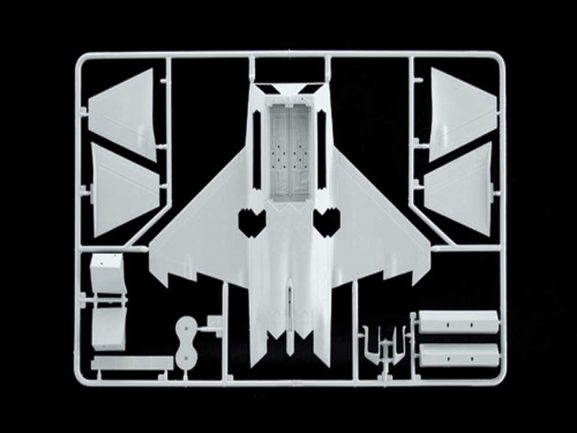Американский истребитель Lockheed Martin F-22 Raptor (1:72)-фото2