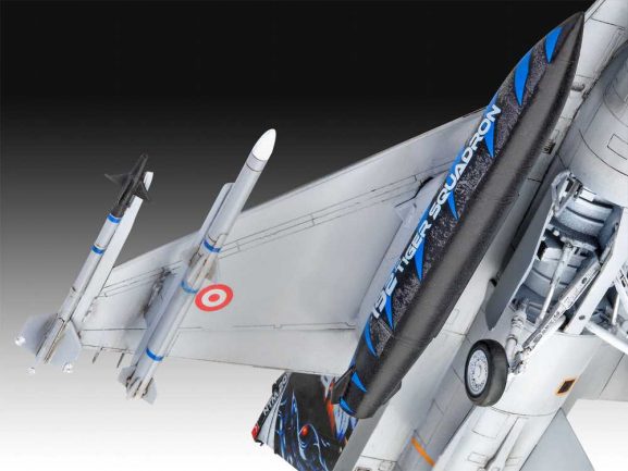 Американский истребитель Lockheed Martin F-16D Tigermeet 2014 (Подарочный набор)-фото5