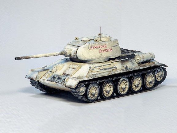 Советский средний танк Т-34/85 (ARK models)-фото2
