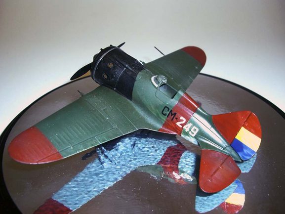 Советский истребитель И-16 тип 10 "Супермоска" ВВС Испанской республики-фото5