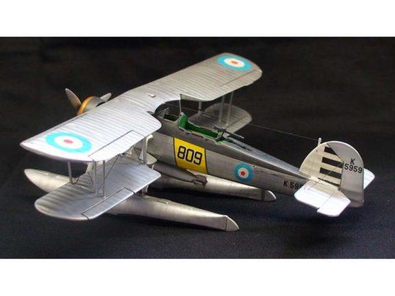 Британский палубный бомбардировщик-торпедоносец Fairey Swordfish Mk.I-фото5