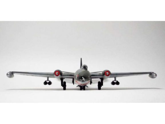 Британский средний бомбардировщик English Electric Canberra B (I) Mk.8/12-фото9
