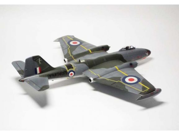 Британский средний бомбардировщик English Electric Canberra B (I) Mk.8/12-фото6