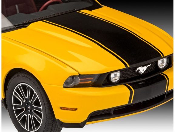 Автомобиль Ford Mustang GT 2010 (Подарочный набор)-фото5