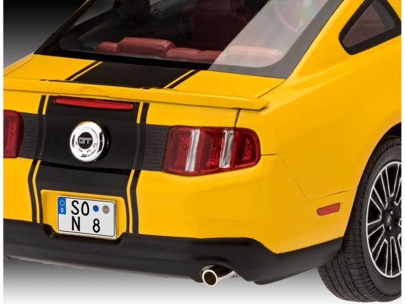 Автомобиль Ford Mustang GT 2010 (Подарочный набор)-фото6