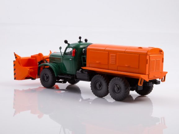 Шнекороторный снегоуборочный автомобиль Д-470 на шасси ЗИЛ-157Е (Легендарные грузовики СССР №51)-фото4