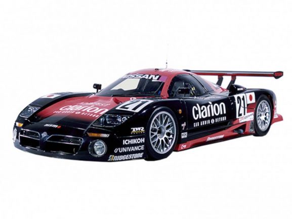 Автомобиль Nissan R390 GT1-фото2