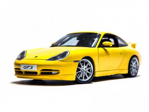 Автомобиль Porsche 911 GT3-фото2