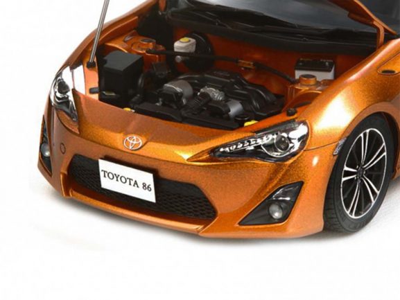 Автомобиль Toyota 86-фото3