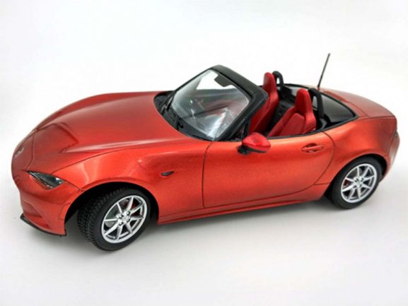 Автомобиль Mazda MX-5-фото2