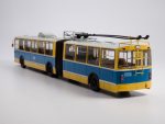 Троллейбус ЗИУ-10-фото2