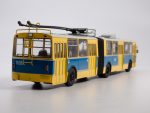 Троллейбус ЗИУ-10-фото8
