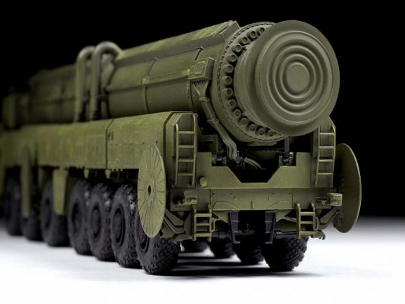 Российский ракетный комплекс стратегического назначения "Тополь" (Подарочный набор)-фото4