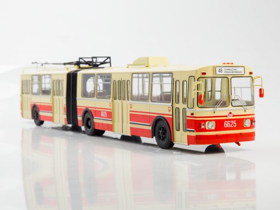 Троллейбус ЗиУ-10 (ЗиУ-683) г.Москва маршрут №48-фото5