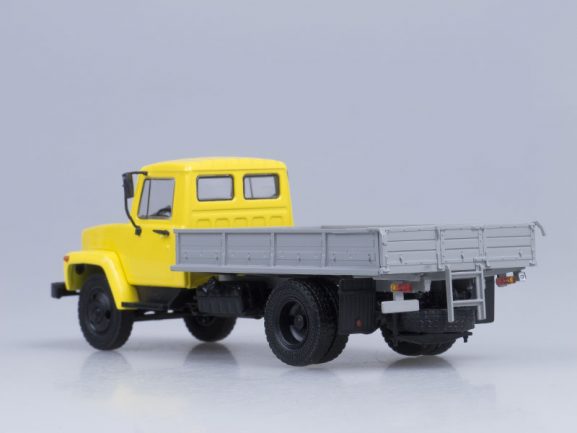 Грузовик ГАЗ-33073 (двиг. ЗМЗ-513) Грузовое такси (желтый)-фото2