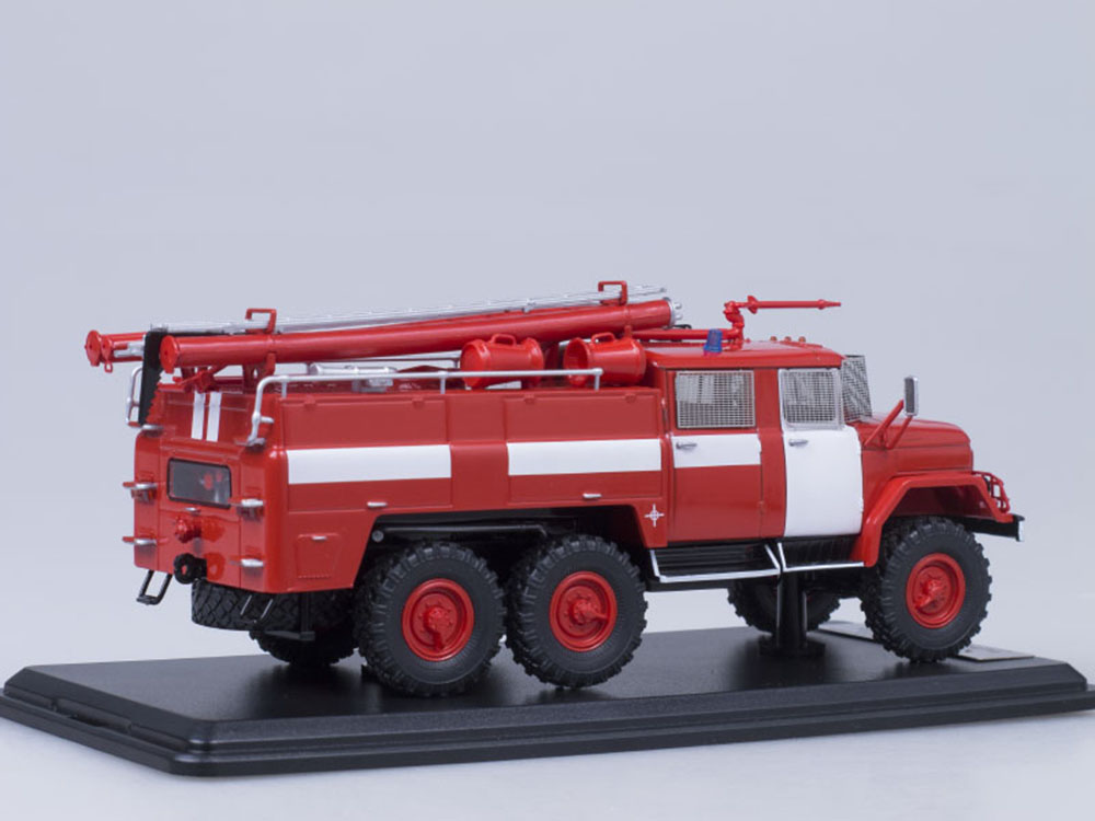 Пожарный автомобиль АЦ-40 (ЗИЛ-131) для разгона демонстраций-фото2