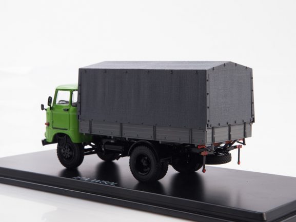Грузовик IFA W50L бортовой с тентом-фото5