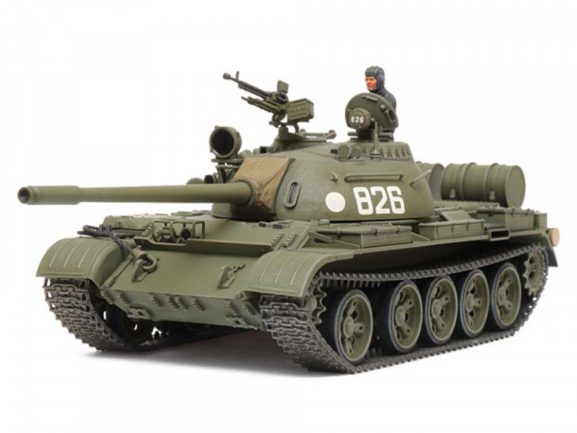 Советский средний танк Т-55 с фигурой командира-фото2