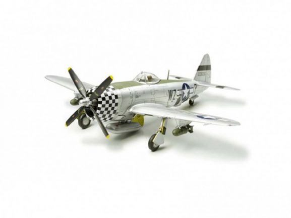 Американский истребитель P-47D Thunderbolt Bubbletop (1:72)-фото2