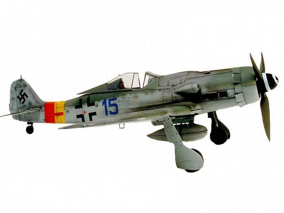 Самолет Focke Wulf FW-190 D-9 (Tamiya )-фото2
