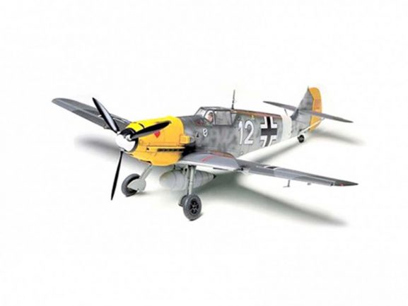 Немецкий истребитель Messerschmitt (Мессершмитт) Bf-109 E-4/7 Trop (1:48)-фото2