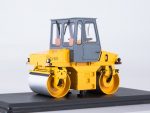 Самоходный вибрационный каток ДУ-63-фото4