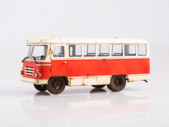 Автобус КАГ-3 (бело-красный) (со следами эксплуатации)-фото11