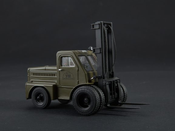 Автопогрузчик ЛЗА-4045 (хаки)-фото3
