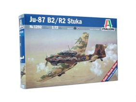 Немецкий пикирующий бомбардировщик Junkers (Юнкерс) Ju-87 B2/R2-фото1