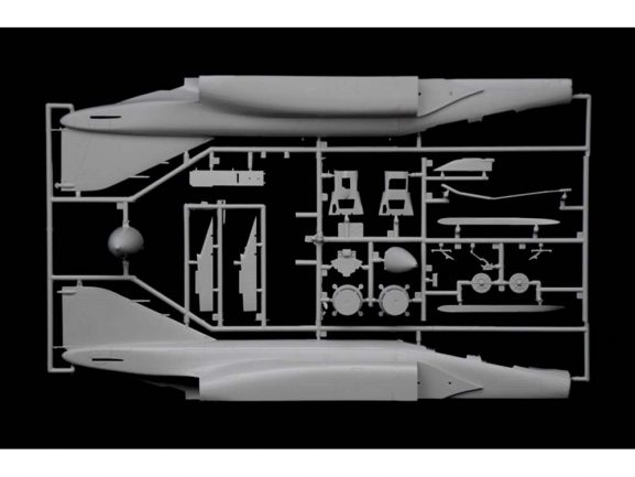 Истребитель-бомбардировщик F-4J Phantom II (Italeri)-фото5