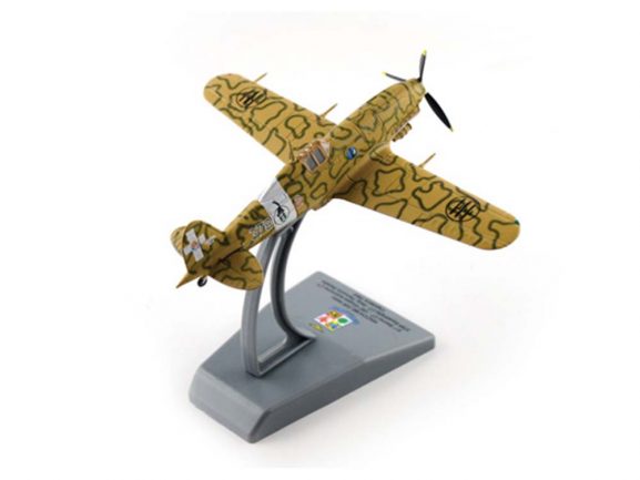 Итальянский истребитель Macchi MC.205 Veltro (1:100)-фото3