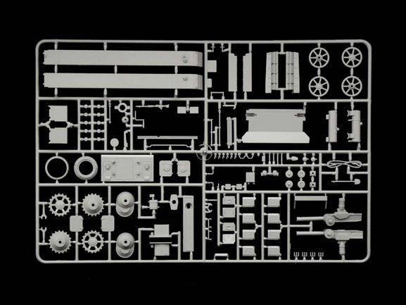 Немецкий средний танк Pz.Kpfw.IV Ausf.H (T-IV) (1:35) (Italeri)-фото4