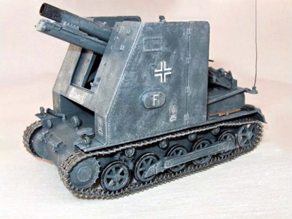Немецкая самоходная гаубица САУ Sturmpanzer I Бизон (ARK models)-фото3