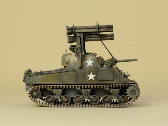 Американский средний танк M4A3 Sherman (Шерман) с РСЗО Sherman Calliope-фото8