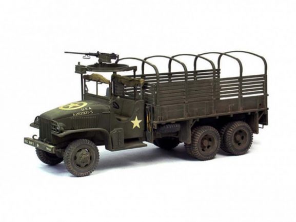 Американский грузовик GMC CCKW (2.5т 6x6) с фигурой водителя-фото2