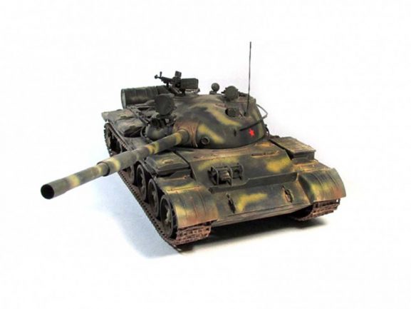 Советский средний танк Т-62А с 1 фигурой-фото2