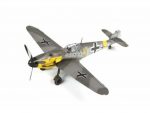 Немецкий истребитель Messerschmitt (Мессершмитт) Bf-109 F2 (1:48) (Подарочный набор)-фото2