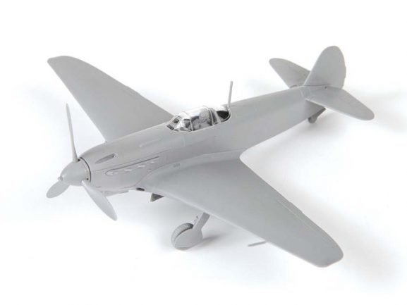 Советский истребитель Як-9Д (1:72)-фото3