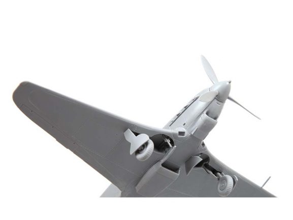 Советский истребитель Як-9Д (1:72)-фото5