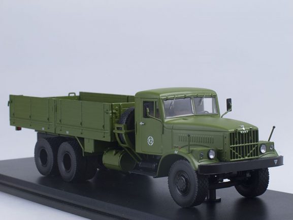 Грузовик КРАЗ-257Б1 бортовой армейский (зеленый)-фото3