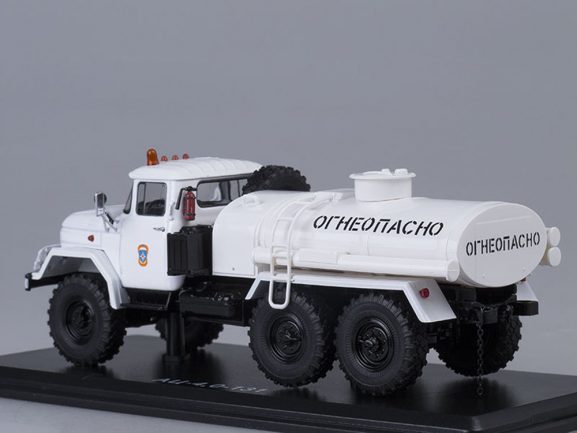 Топливозаправщик (бензовоз) АЦ-4,0 (ЗИЛ-131) МЧС-фото2