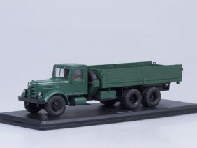 Грузовик ЯАЗ-210 бортовой (темно-зеленый)-фото1