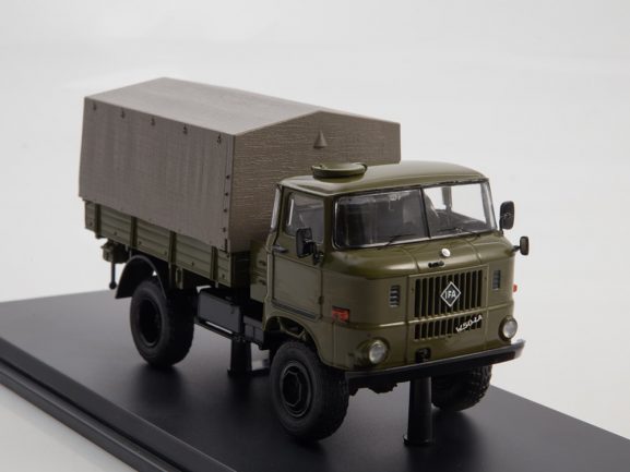 Грузовик IFA W50LA 4x4 бортовой с тентом-фото6