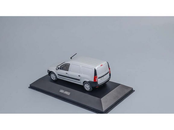 Автомобиль LADA Largus фургон (Автолегенды. Новая эпоха №18)-фото2