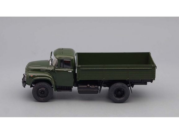 Грузовик ЗИЛ-130-76 бортовой поздний (защитный зелёный)-фото5