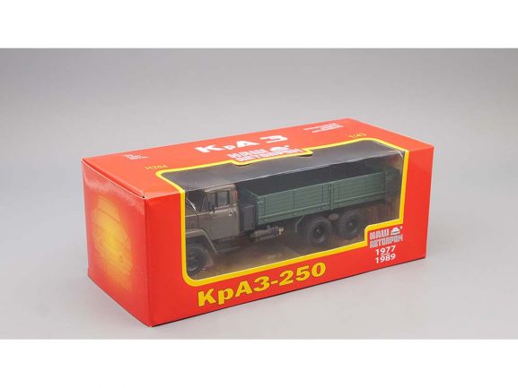 Грузовик КрАЗ-250 бортовой (1977-1989) (серо-зеленый)-фото5