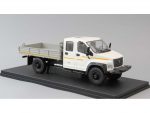 Грузовик ГАЗон Next C42A31 бортовой с тентом (белый/серый)-фото3