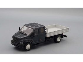 Грузовик ГАЗон Next C42R31 бортовой (темно-серый/серый)-фото1